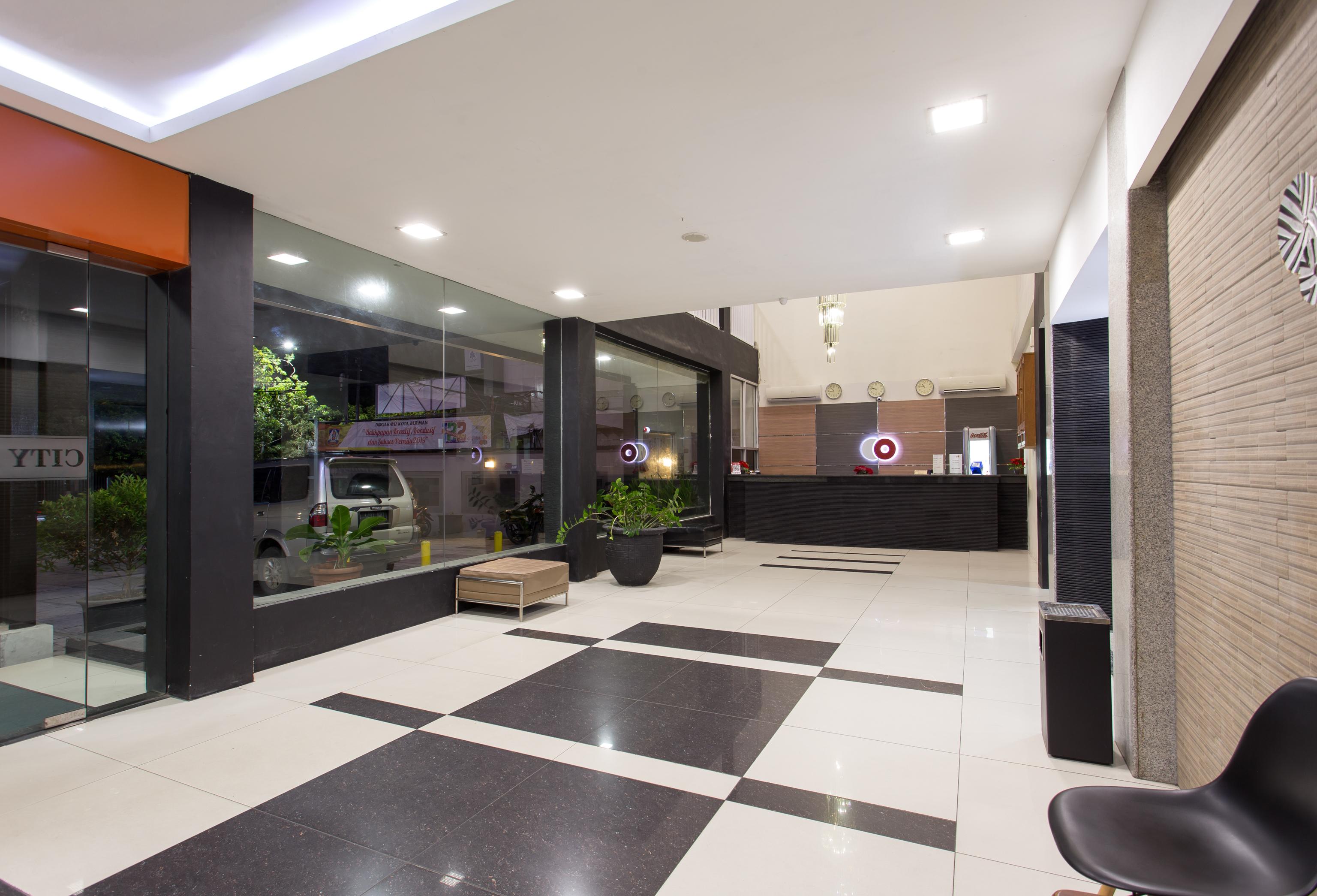 Capital O 769 City Hotel Balikpapan  Exterior photo