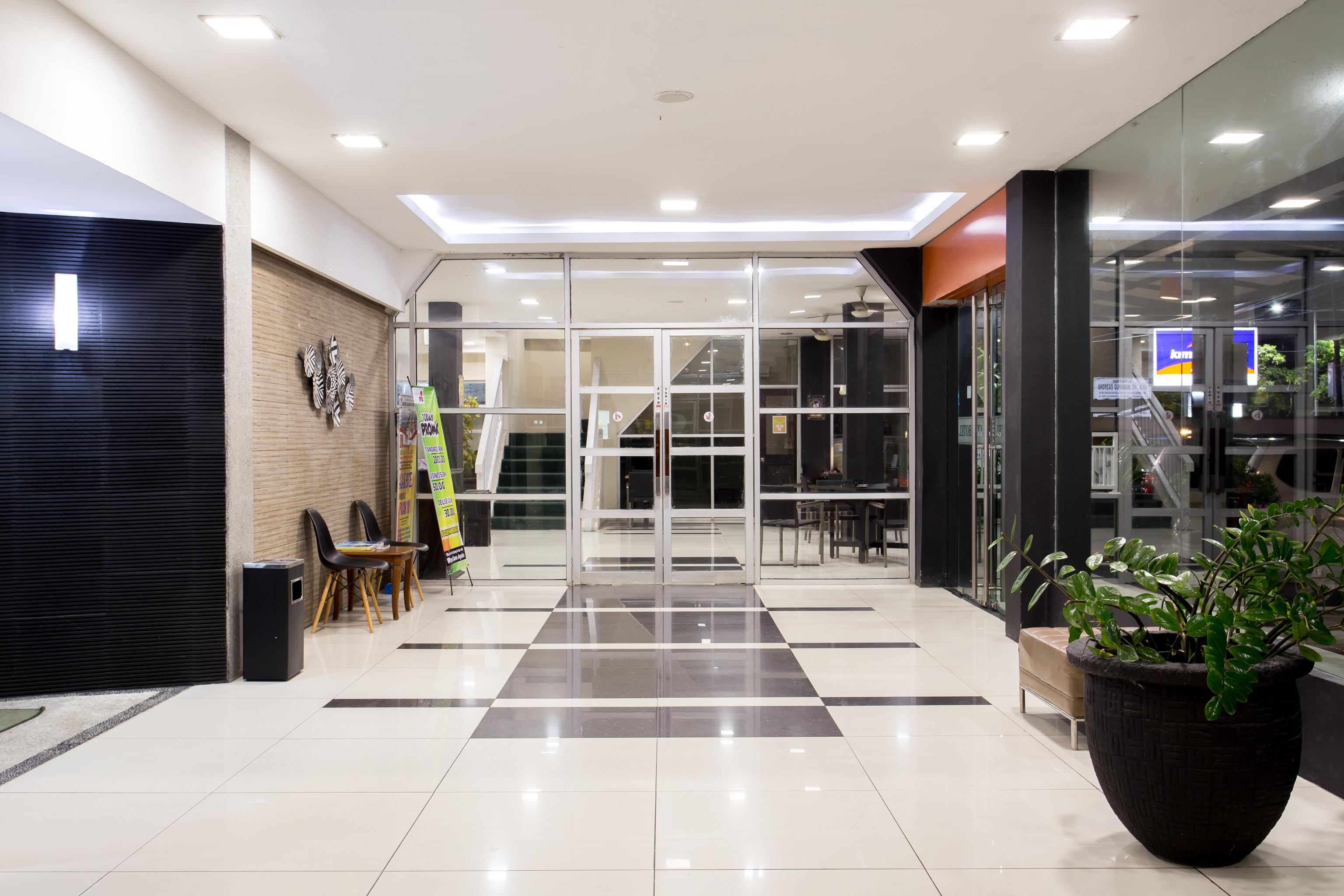 Capital O 769 City Hotel Balikpapan  Exterior photo