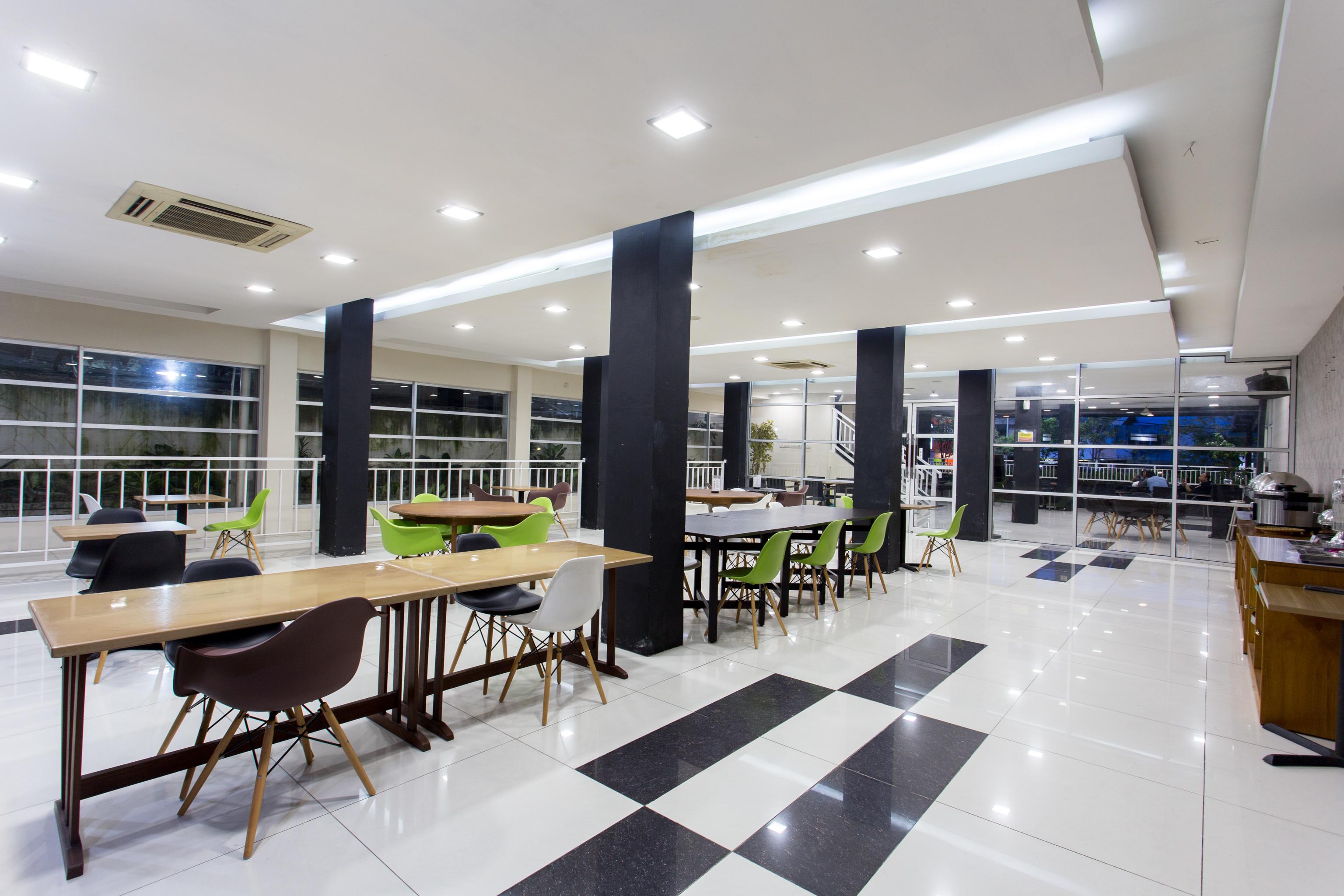 Capital O 769 City Hotel Balikpapan  Exterior photo