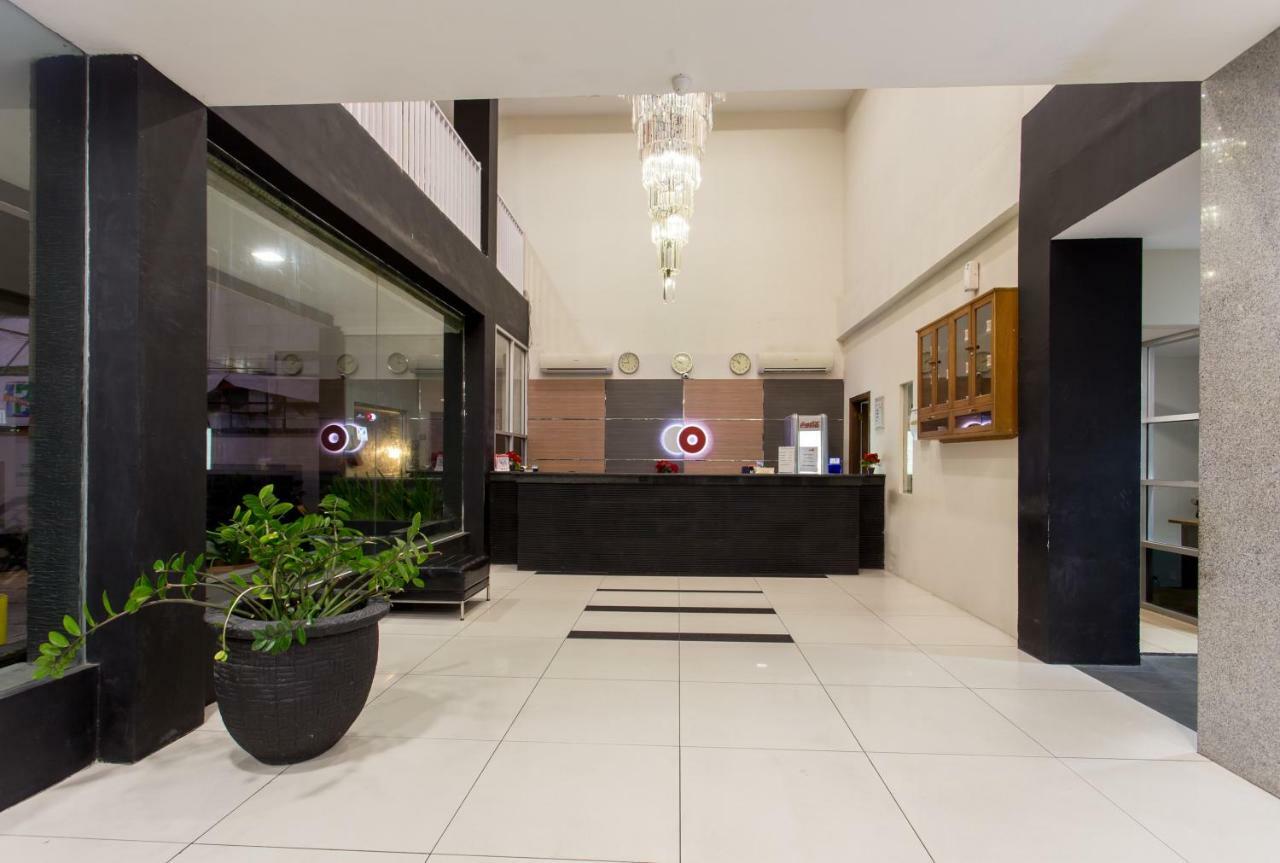 Capital O 769 City Hotel Balikpapan  Exterior photo
