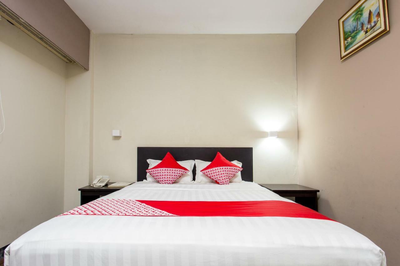 Capital O 769 City Hotel Balikpapan  Exterior photo